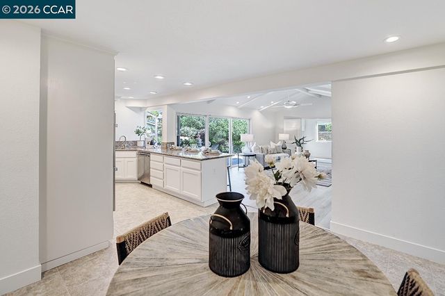 2122 Dunblane Ct, Walnut Creek, CA 94598