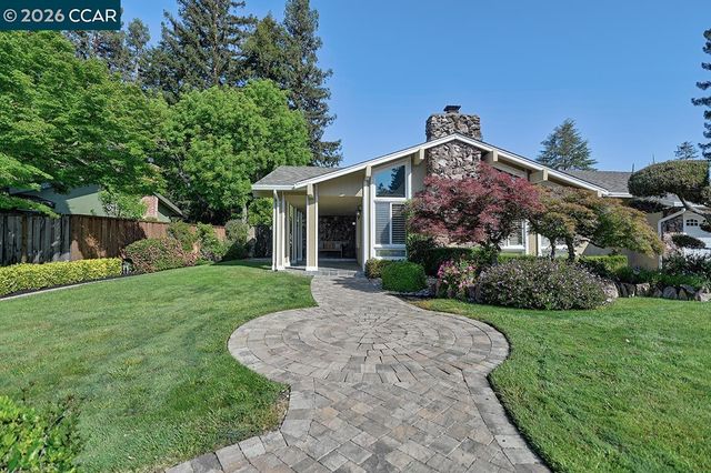 2122 Dunblane Ct, Walnut Creek, CA 94598