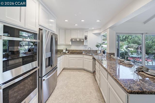 2122 Dunblane Ct, Walnut Creek, CA 94598