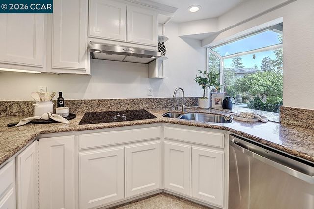 2122 Dunblane Ct, Walnut Creek, CA 94598