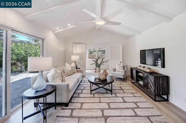 2122 Dunblane Ct, Walnut Creek, CA 94598