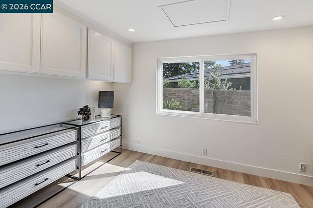 2122 Dunblane Ct, Walnut Creek, CA 94598
