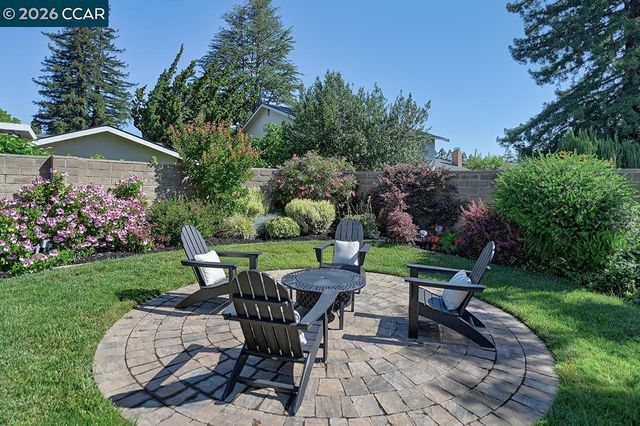 2122 Dunblane Ct, Walnut Creek, CA 94598