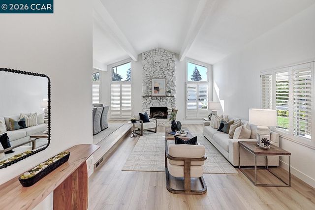 2122 Dunblane Ct, Walnut Creek, CA 94598