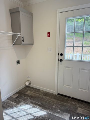166 Boston Turnpike E, Bolton, CT 06043