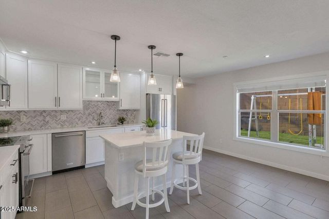 7500 E DEER VALLEY Road 99, Scottsdale, AZ 85255