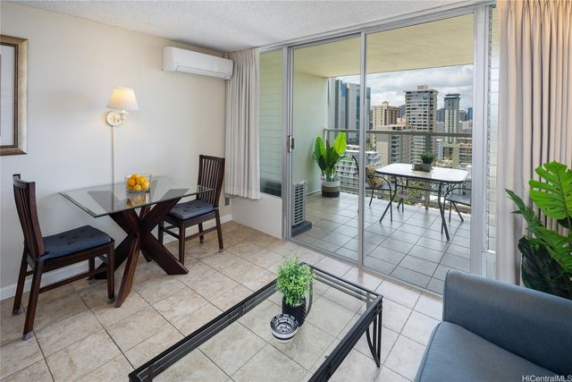 445 Seaside Avenue 2212, Honolulu, HI 96815