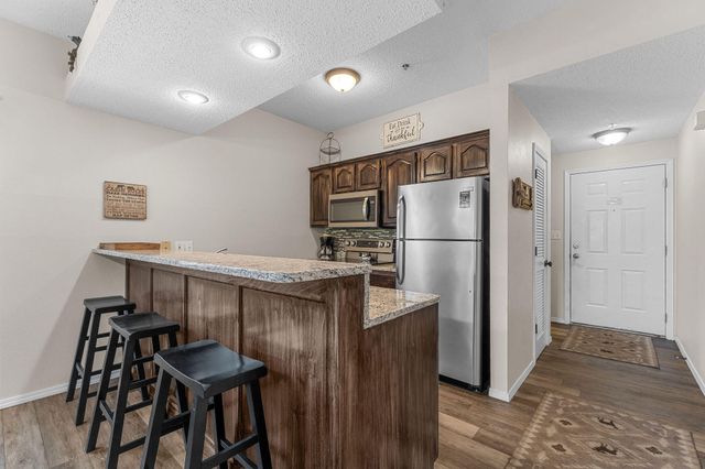 75 Leaning Tree Circle 4, Indian Point, MO 65616