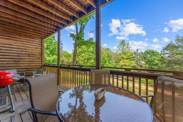 75 Leaning Tree Circle 4, Indian Point, MO 65616