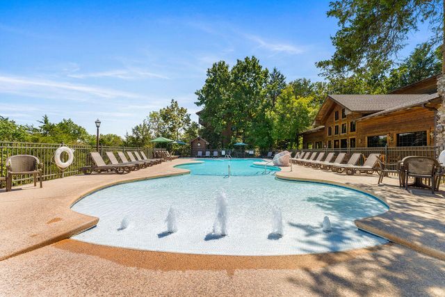 75 Leaning Tree Circle 4, Indian Point, MO 65616