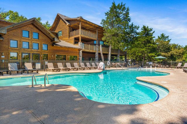 75 Leaning Tree Circle 4, Indian Point, MO 65616