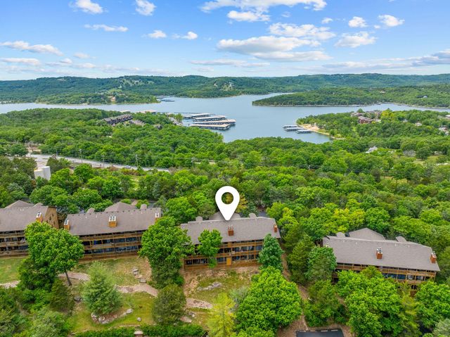 75 Leaning Tree Circle 4, Indian Point, MO 65616