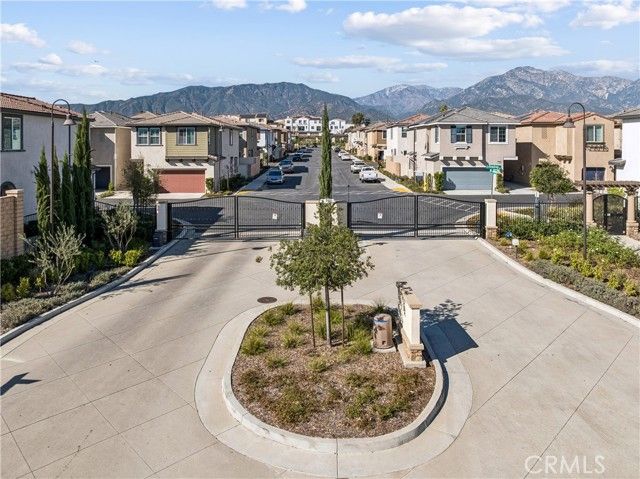 800 Enchanted Hideaway, Upland, CA 91786