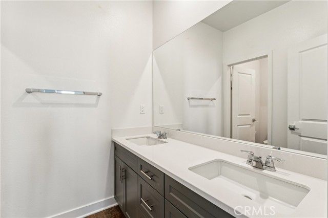 800 Enchanted Hideaway, Upland, CA 91786