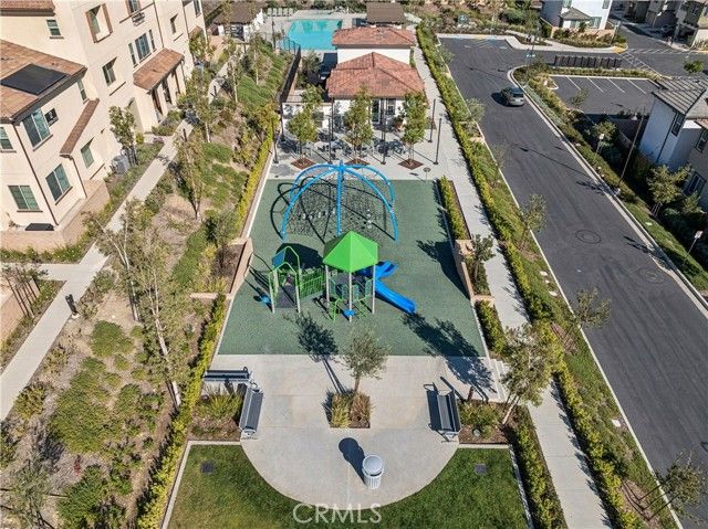 800 Enchanted Hideaway, Upland, CA 91786