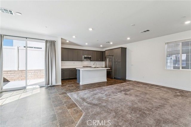 800 Enchanted Hideaway, Upland, CA 91786