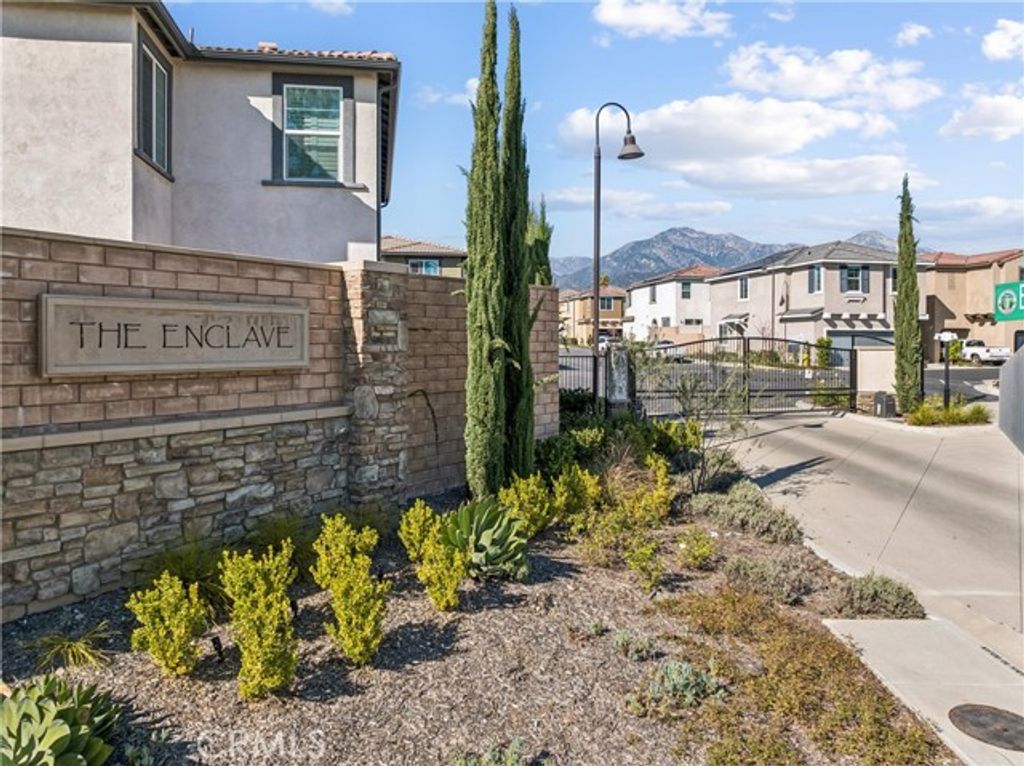 800 Enchanted Hideaway, Upland, CA 91786