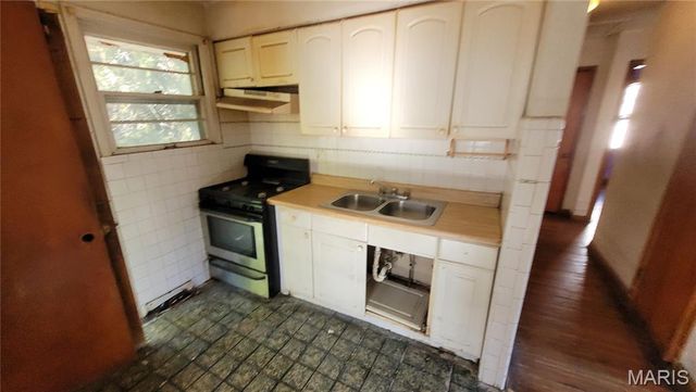 217 Anistasia Drive, Hazelwood, MO 63135