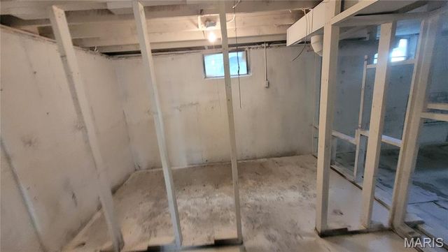 217 Anistasia Drive, Hazelwood, MO 63135