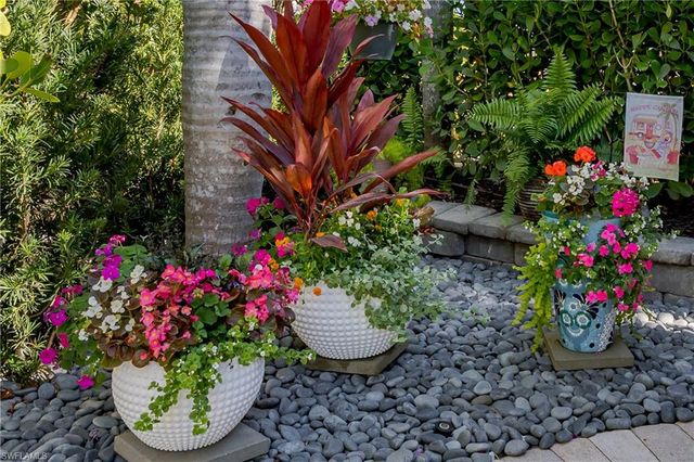 13466 Ladyfish LN, Naples, FL 34114