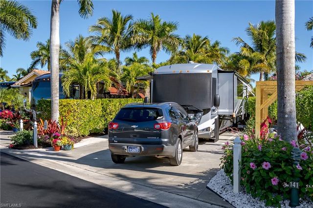 13466 Ladyfish LN, Naples, FL 34114