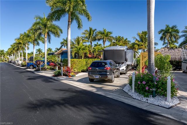 13466 Ladyfish LN, Naples, FL 34114