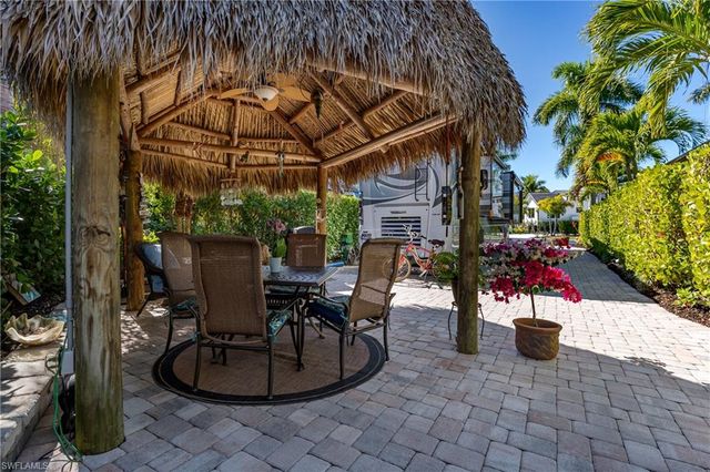 13466 Ladyfish LN, Naples, FL 34114