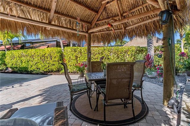 13466 Ladyfish LN, Naples, FL 34114