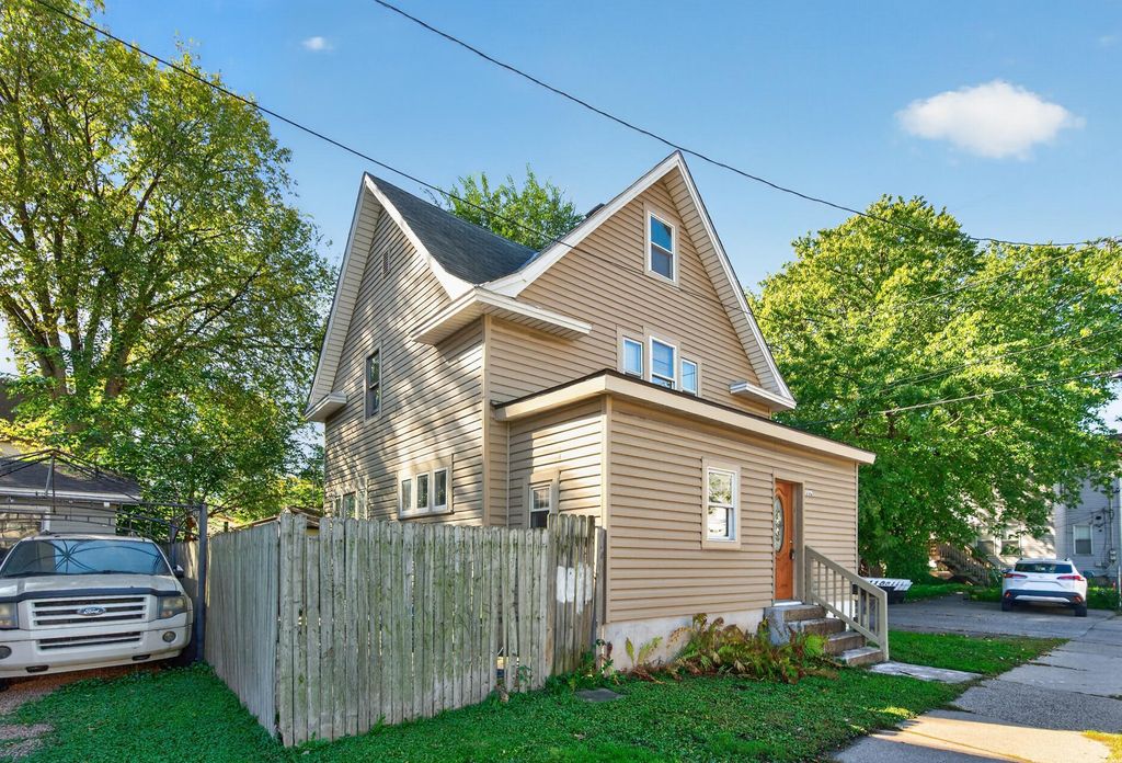 115 E 35th Street, Minneapolis, MN 55408 — exterior