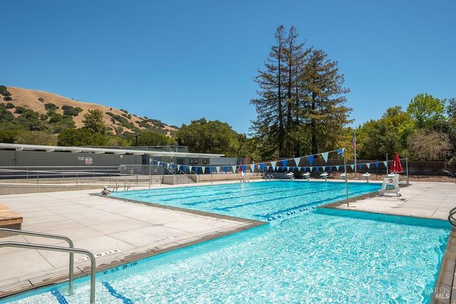 51 Mount Muir Ct, San Rafael, CA 94903