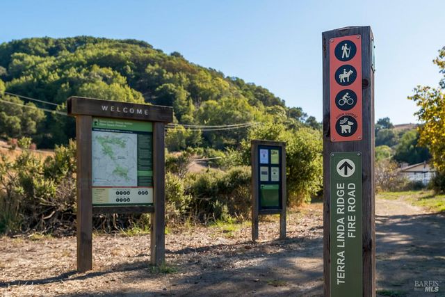 51 Mount Muir Ct, San Rafael, CA 94903