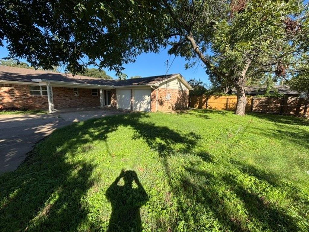 158 Cotillion Road, Fort Worth, TX 76134 — photo 2