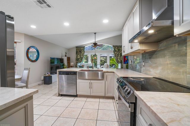 3848 Miramontes Circle, Wellington, FL 33414