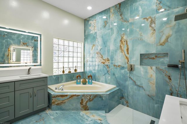 3848 Miramontes Circle, Wellington, FL 33414