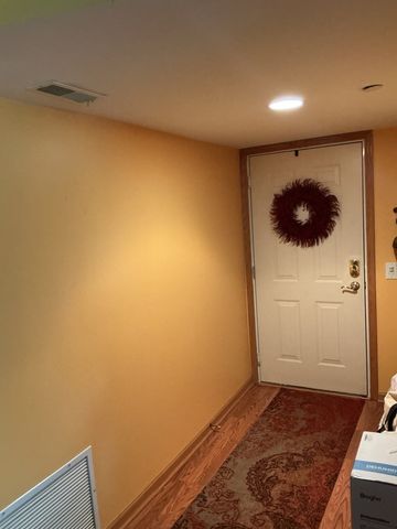 6840 W Winding Trail 301, Oak Forest, IL 60452
