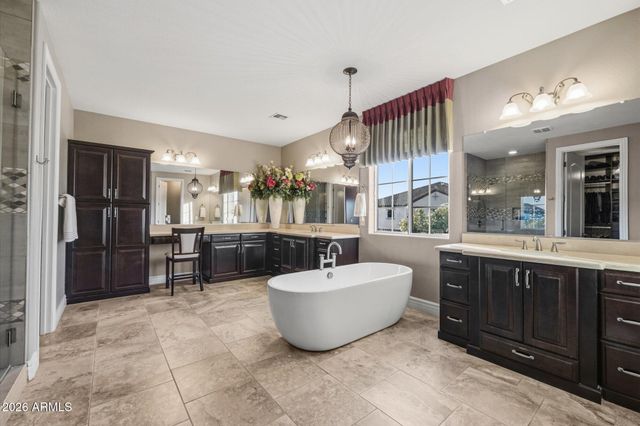 2152 E KESLER Lane, Chandler, AZ 85225