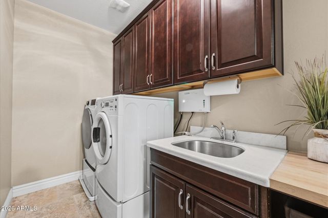 2152 E KESLER Lane, Chandler, AZ 85225