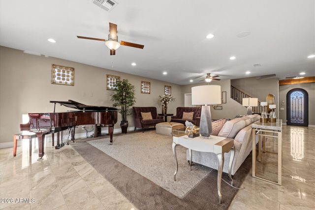 2152 E KESLER Lane, Chandler, AZ 85225