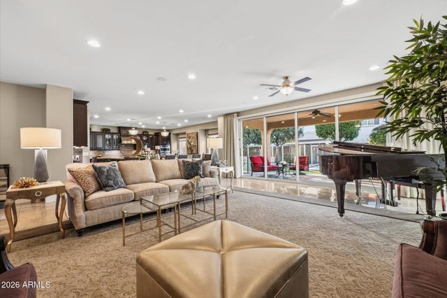 2152 E KESLER Lane, Chandler, AZ 85225