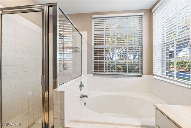 24827 Lakemont Cove LN 101, Bonita Springs, FL 34134