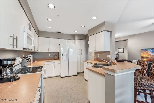 24827 Lakemont Cove LN 101, Bonita Springs, FL 34134