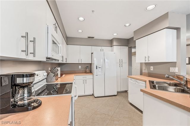 24827 Lakemont Cove LN 101, Bonita Springs, FL 34134