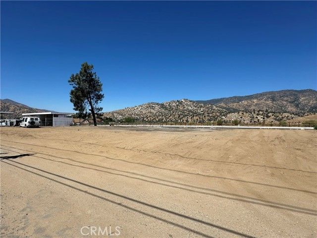5328 Lake Isabella Boulevard, Lake Isabella, CA 93240