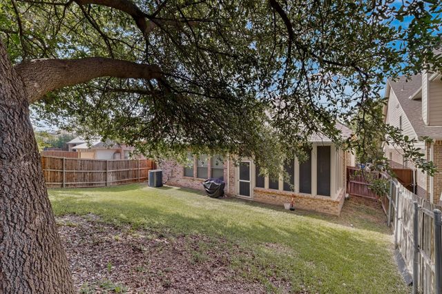 6830 Prairie Flower Trail, Dallas, TX 75227
