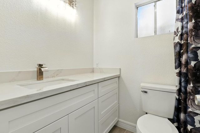 12206 Lennox Gardens Drive, Houston, TX 77066