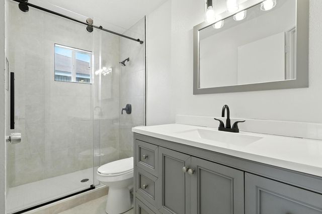 12206 Lennox Gardens Drive, Houston, TX 77066
