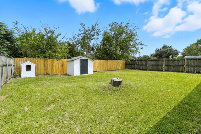12206 Lennox Gardens Drive, Houston, TX 77066