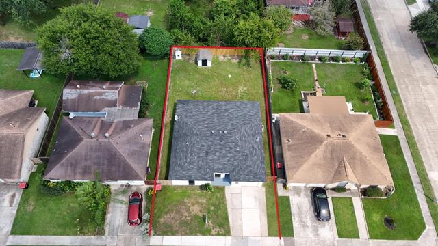 12206 Lennox Gardens Drive, Houston, TX 77066