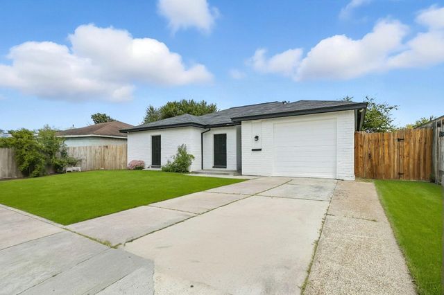 12206 Lennox Gardens Drive, Houston, TX 77066