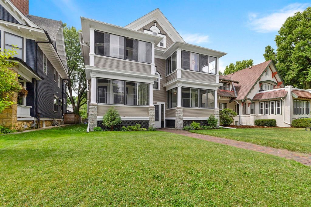 1032 Portland Avenue, Saint Paul, MN 55104 — photo 2